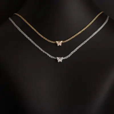 Kette mit kleinem Schmetterling (Gold oder Silber)